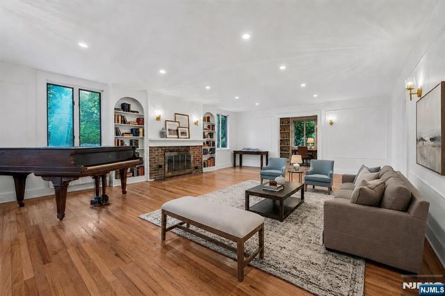 8 Harriot Avenue, Harrington Park, NJ 07640