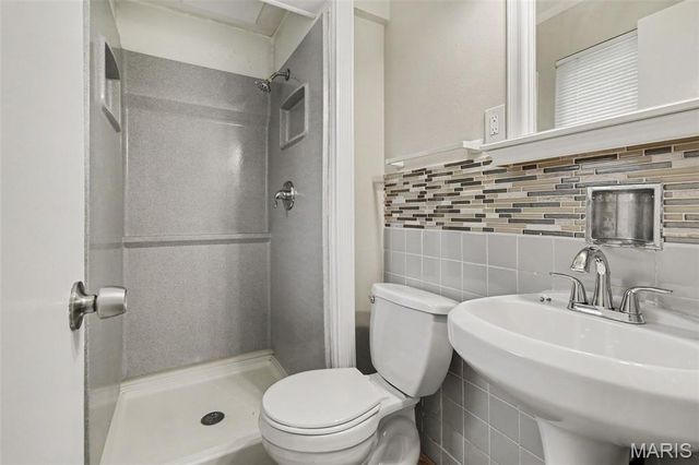 1150 Kostka Lane, Florissant, MO 63031