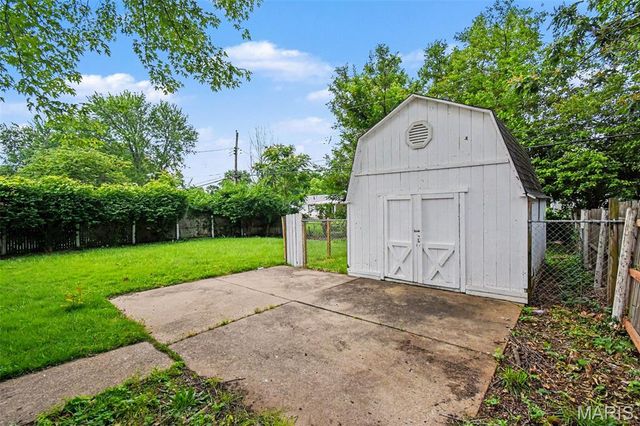 1150 Kostka Lane, Florissant, MO 63031