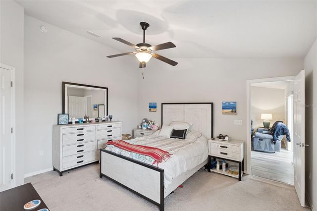 202 HIGHLAND MEADOWS PLACE, Davenport, FL 33837