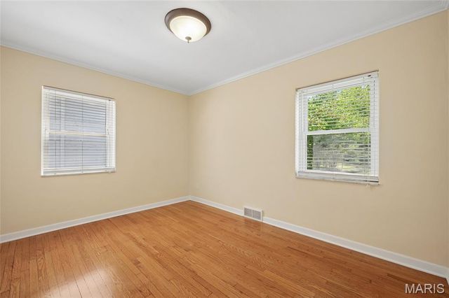9743 Tesson Ferry Road, St Louis, MO 63123