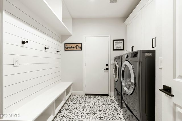 5456 E WOODRIDGE Drive, Scottsdale, AZ 85254