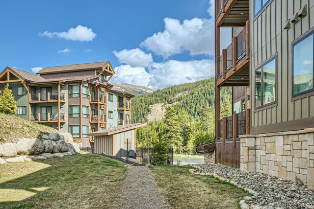 75 Clearwater Way 302, Dillon, CO 80435