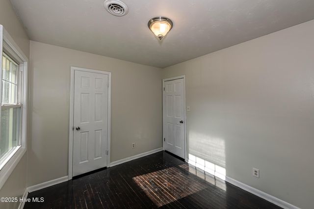 107 Valley Court, Jacksonville, NC 28540