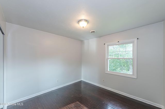 107 Valley Court, Jacksonville, NC 28540