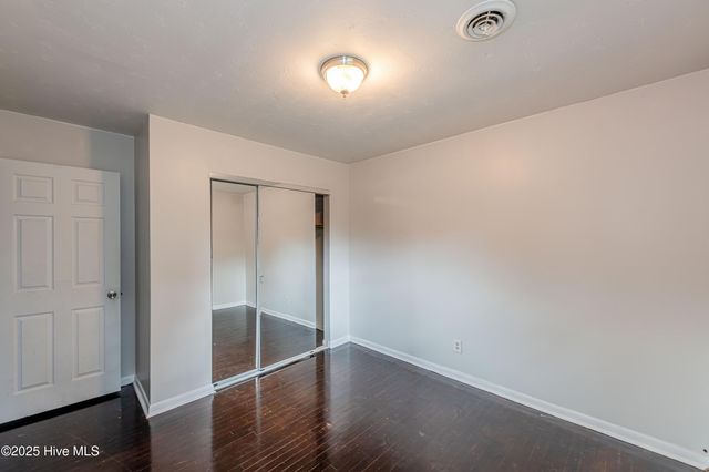 107 Valley Court, Jacksonville, NC 28540