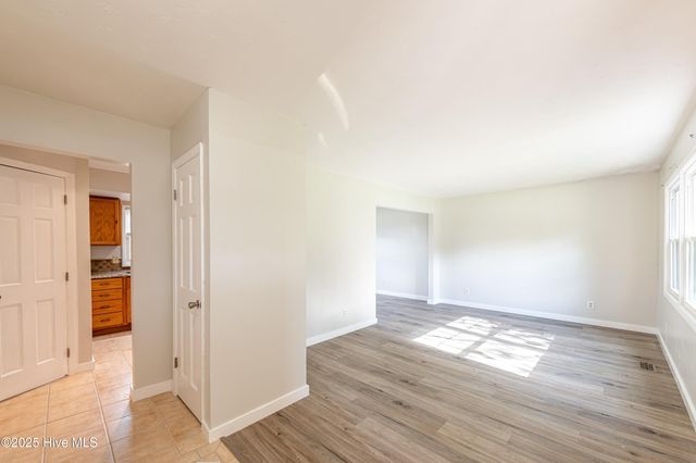 107 Valley Court, Jacksonville, NC 28540
