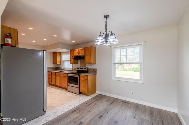 107 Valley Court, Jacksonville, NC 28540