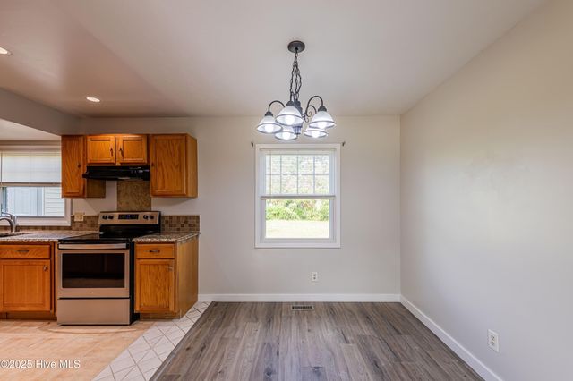 107 Valley Court, Jacksonville, NC 28540