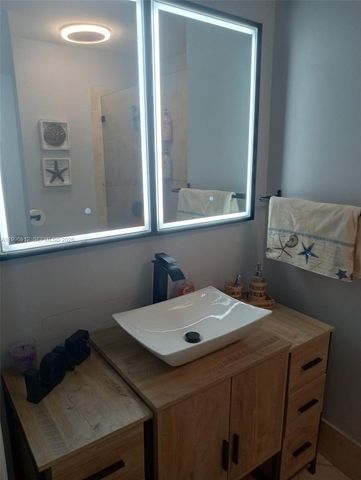 8353 SW 161st Pl, Miami, FL 33193