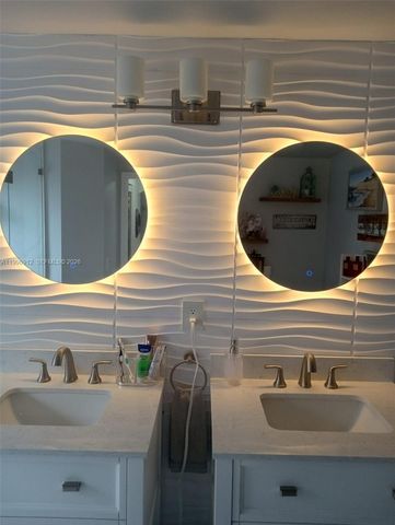 8353 SW 161st Pl, Miami, FL 33193