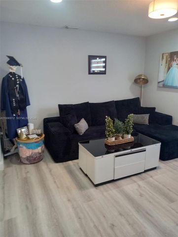 8353 SW 161st Pl, Miami, FL 33193