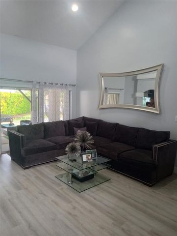 8353 SW 161st Pl, Miami, FL 33193