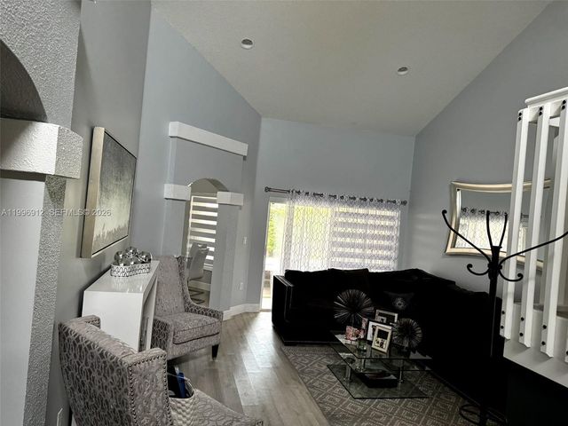 8353 SW 161st Pl, Miami, FL 33193