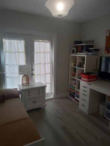 8353 SW 161st Pl, Miami, FL 33193