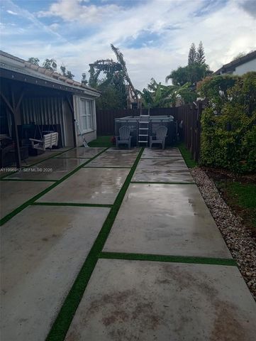 8353 SW 161st Pl, Miami, FL 33193
