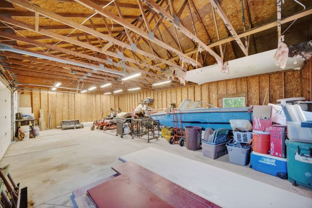 181 40th Avenue, Runnells, IA 50237