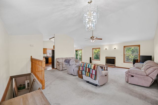 181 40th Avenue, Runnells, IA 50237