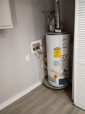 208 Almond Street, Waxahachie, TX 75165