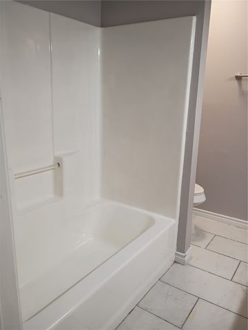 208 Almond Street, Waxahachie, TX 75165