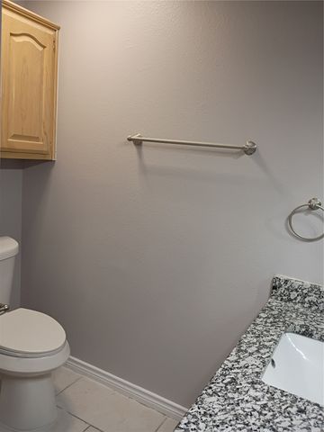 208 Almond Street, Waxahachie, TX 75165