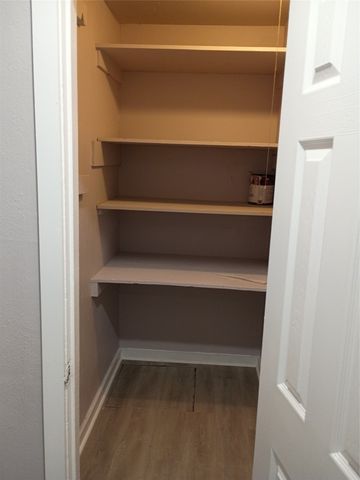 208 Almond Street, Waxahachie, TX 75165