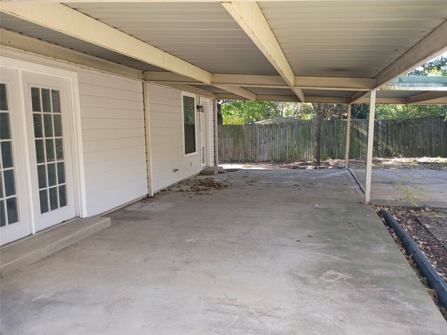 208 Almond Street, Waxahachie, TX 75165