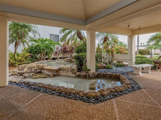 700 GOLDEN BEACH BOULEVARD 222, Venice, FL 34285