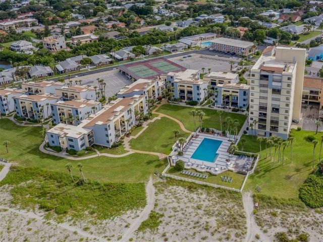 700 GOLDEN BEACH BOULEVARD 222, Venice, FL 34285