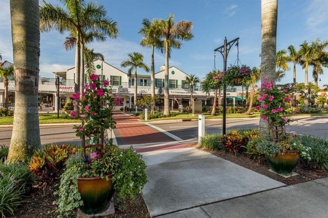 700 GOLDEN BEACH BOULEVARD 222, Venice, FL 34285