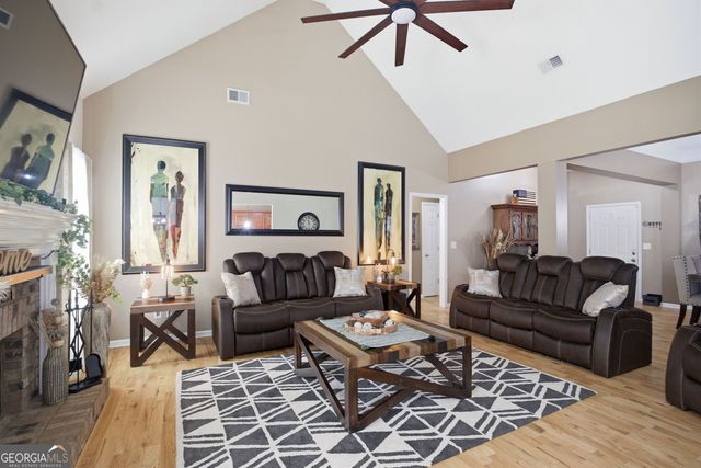 100 Maple Leaf Drive, Oxford, GA 30054