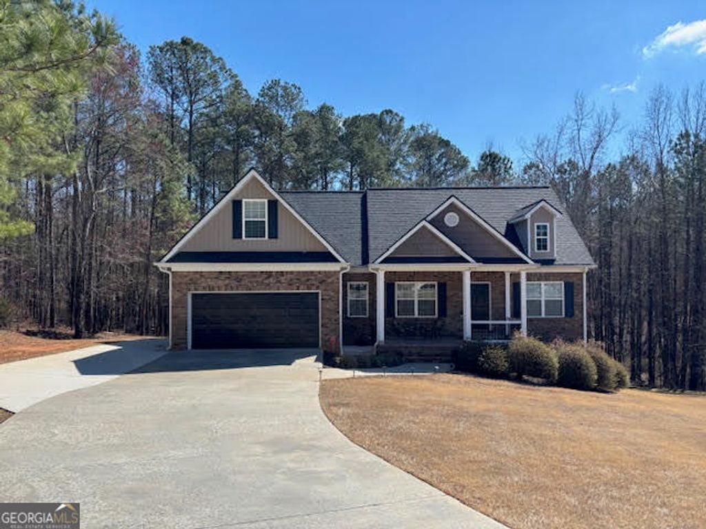 100 Maple Leaf Drive, Oxford, GA 30054