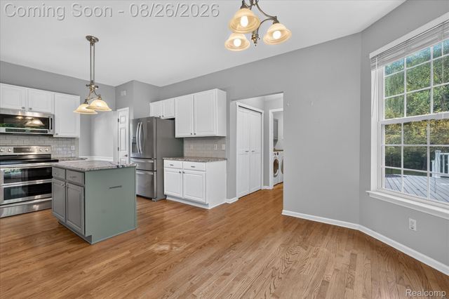 6350 Knob Hill Court, Grand Blanc Charter Township, MI 48439