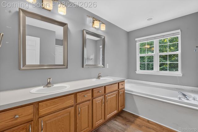 6350 Knob Hill Court, Grand Blanc Charter Township, MI 48439