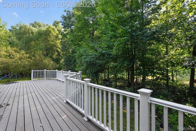 6350 Knob Hill Court, Grand Blanc Charter Township, MI 48439