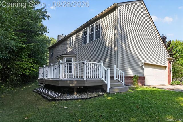 6350 Knob Hill Court, Grand Blanc Charter Township, MI 48439