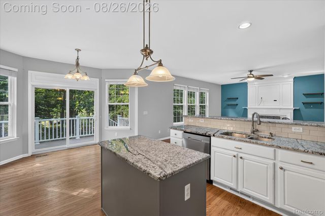 6350 Knob Hill Court, Grand Blanc Charter Township, MI 48439