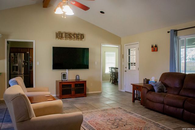 220 Eagle Nest, Pleasanton, TX 78064