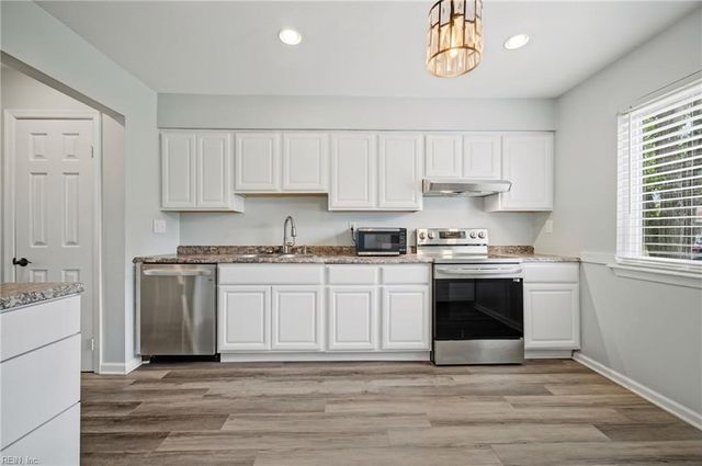 4024 Rainbow DR, Virginia Beach, VA 23456