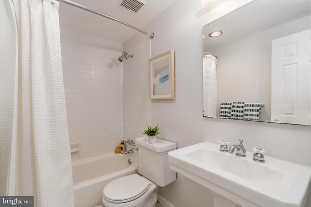 1434 CORCORAN ST NW, Washington, DC 20009