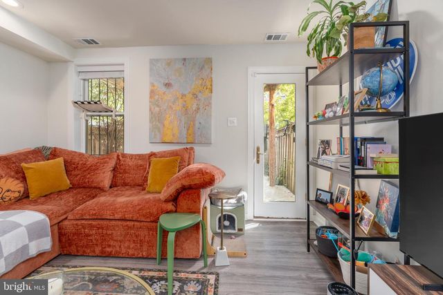 1434 CORCORAN ST NW, Washington, DC 20009