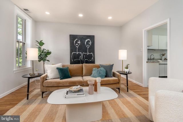 1434 CORCORAN ST NW, Washington, DC 20009