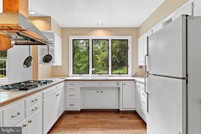 1312 PARTRIDGE LN, Villanova, PA 19085