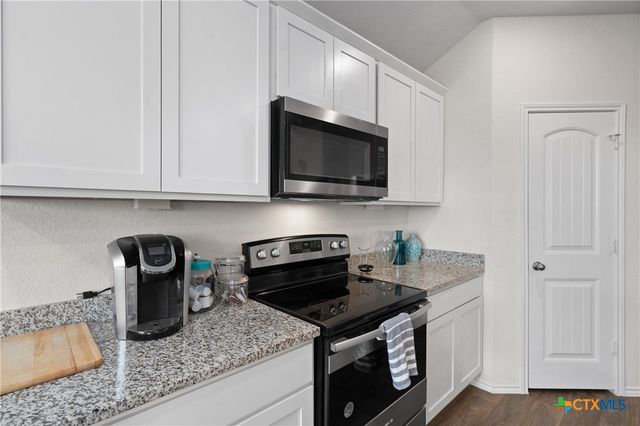 101 Gather, Seguin, TX 78155