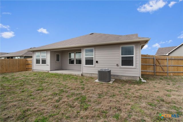 101 Gather, Seguin, TX 78155
