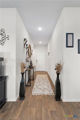 101 Gather, Seguin, TX 78155