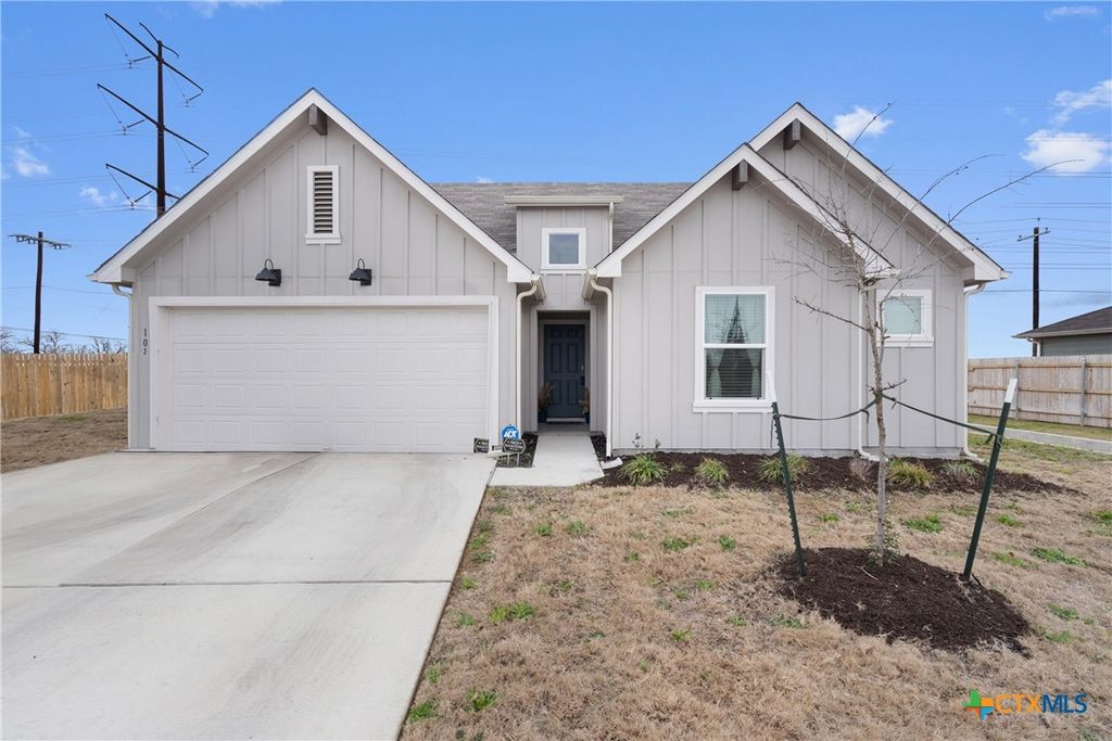 101 Gather, Seguin, TX 78155