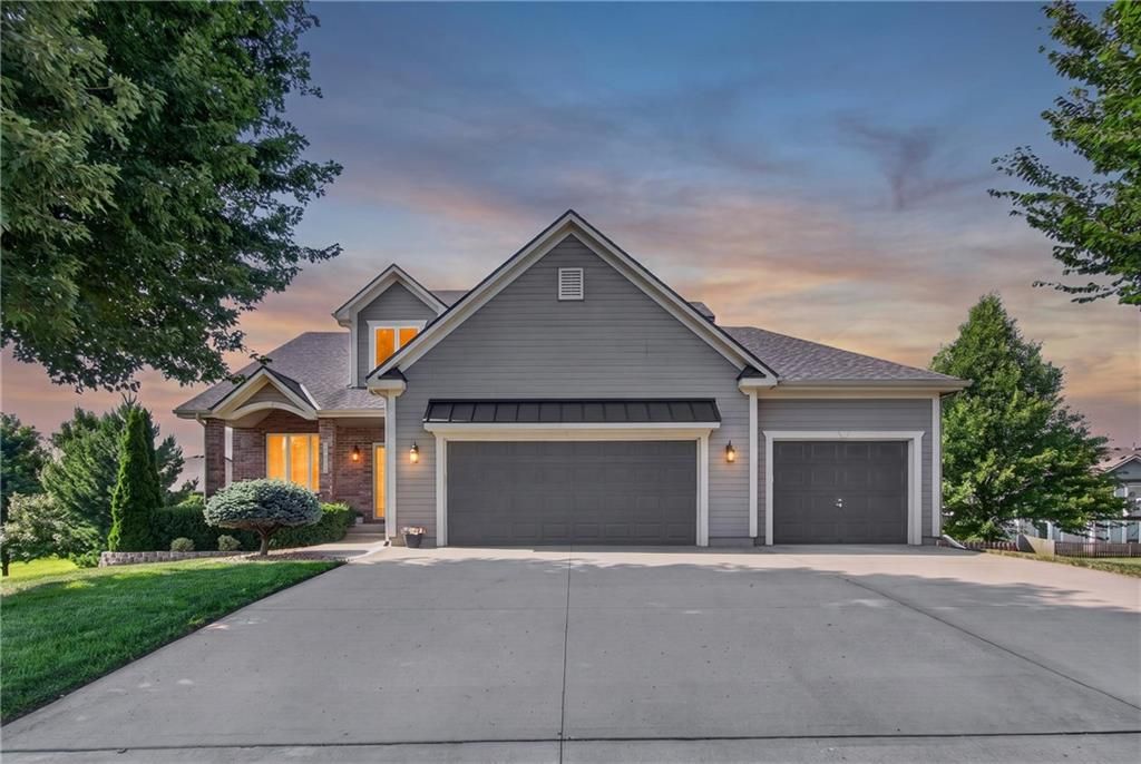 12203 Canna Court, Peculiar, MO 64078