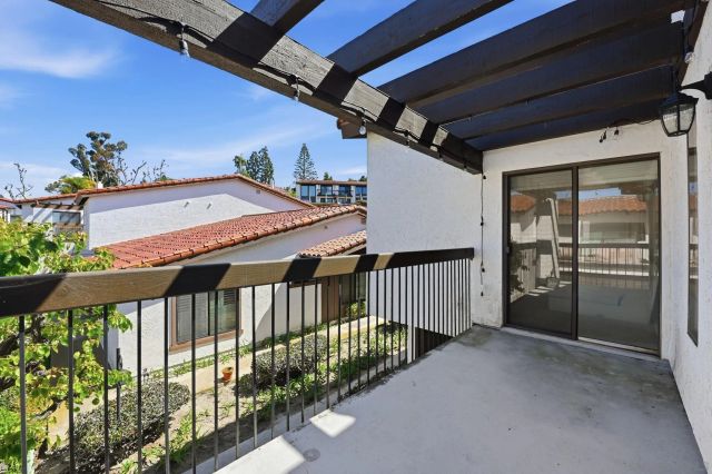 971 Santa Helena Park Ct, Solana Beach, CA 92075