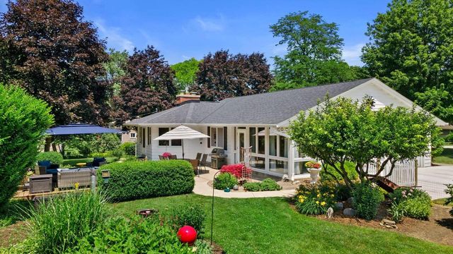 2500 Markridge CIRCLE, Mount Pleasant, WI 53405